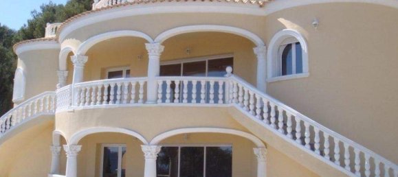 4 bedrooms Villa in Calpe, Spain No. 286801 3