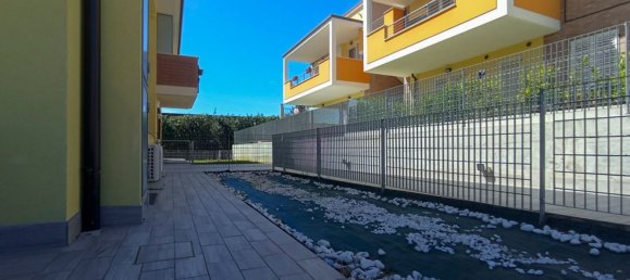 Apartamento de 2 habitaciónes en Macerata, Italy No. 120390 7