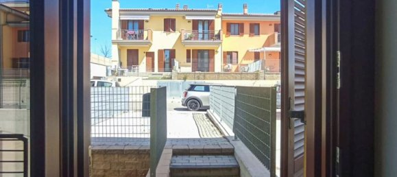 Apartamento de 2 habitaciónes en Macerata, Italy No. 120390 18