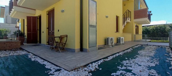Apartamento de 2 habitaciónes en Macerata, Italy No. 120390 17