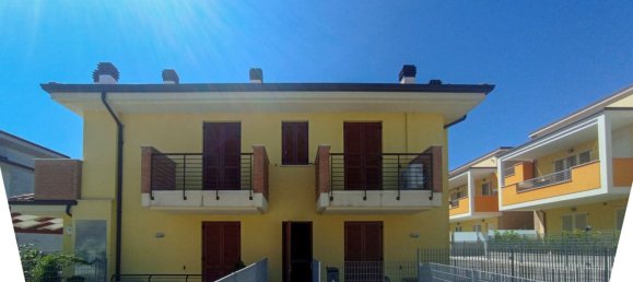 Apartamento de 2 habitaciónes en Macerata, Italy No. 120390 4