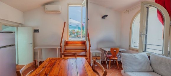 2 bedrooms Apartment in Pistoia, Italy No. 296945 3