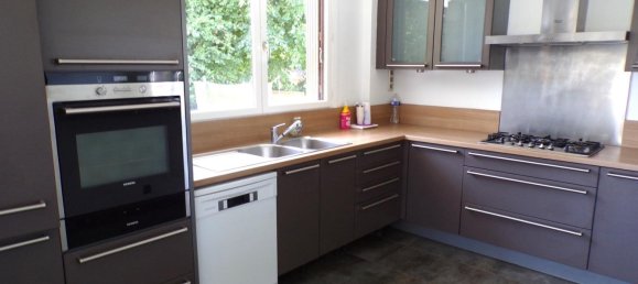 5 bedrooms House in Avrechy, France No. 219919 5