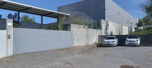 2800m² Warehouse in Sao Joao da Madeira, Portugal No. 13929 2