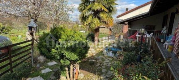 Villa de 3 dormitorios en Bricherasio, Italy No. 221618 24