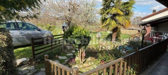 Villa de 3 dormitorios en Bricherasio, Italy No. 221618 23