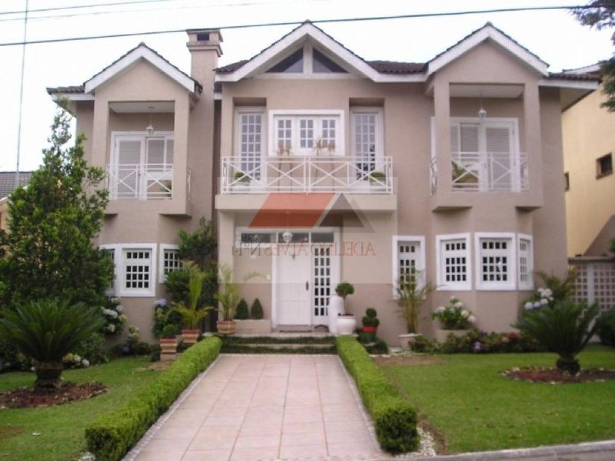 Casa de 4 dormitorios en Sao Paulo, Brazil No. 584587