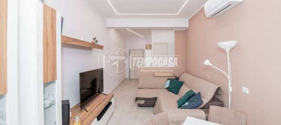1 bedroom Apartment in San Donato Milanese, Italy No. 337644 5