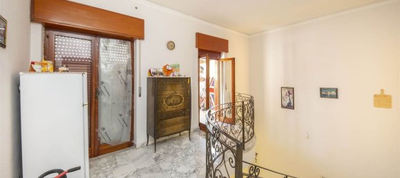 9 Schlafzimmer Villa in Gravina di Catania, Italy, Nr. 358105 16