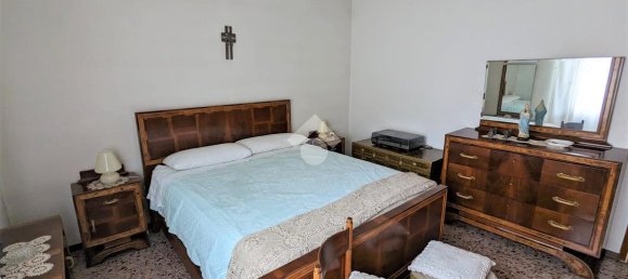 8 rooms House in Costa Volpino, Italy No. 2051 7