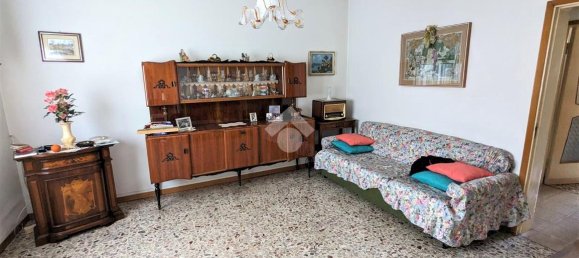 8 rooms House in Costa Volpino, Italy No. 2051 8