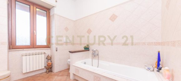 4-salle Appartement à Rome, Italy No. 2472 24