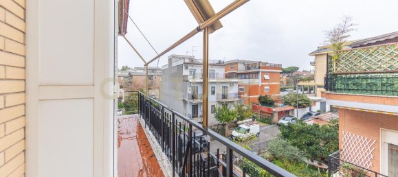 4-salle Appartement à Rome, Italy No. 2472 16