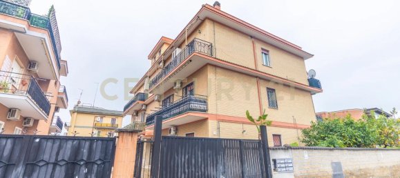 4-salle Appartement à Rome, Italy No. 2472 23