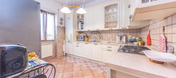 4-salle Appartement à Rome, Italy No. 2472 19