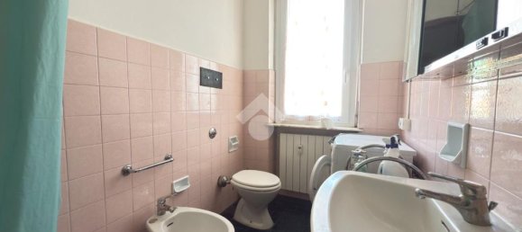 3 bedrooms Apartment in Brescia, Italy No. 359992 13