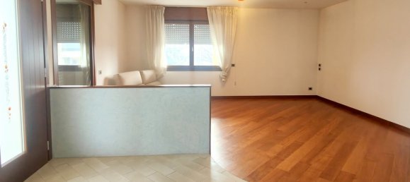 10 rooms Villa in Godega di Sant'Urbano, Italy No. 170385 2