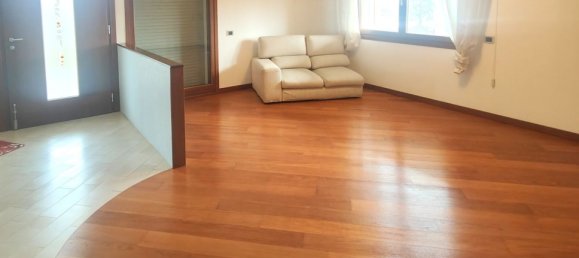 10 rooms Villa in Godega di Sant'Urbano, Italy No. 170385 5