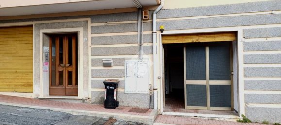 1 room Garage in Busalla, Italy No. 39199 2