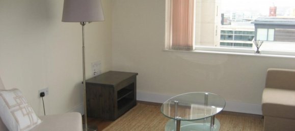 2 chambres Appartement à Cardiff, United Kingdom No. 755 7