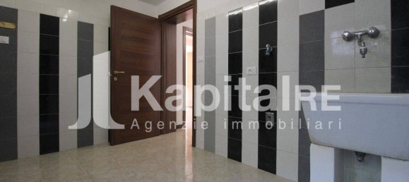 Villa de 6 habitaciónes en Budrio, Italy No. 35125 21