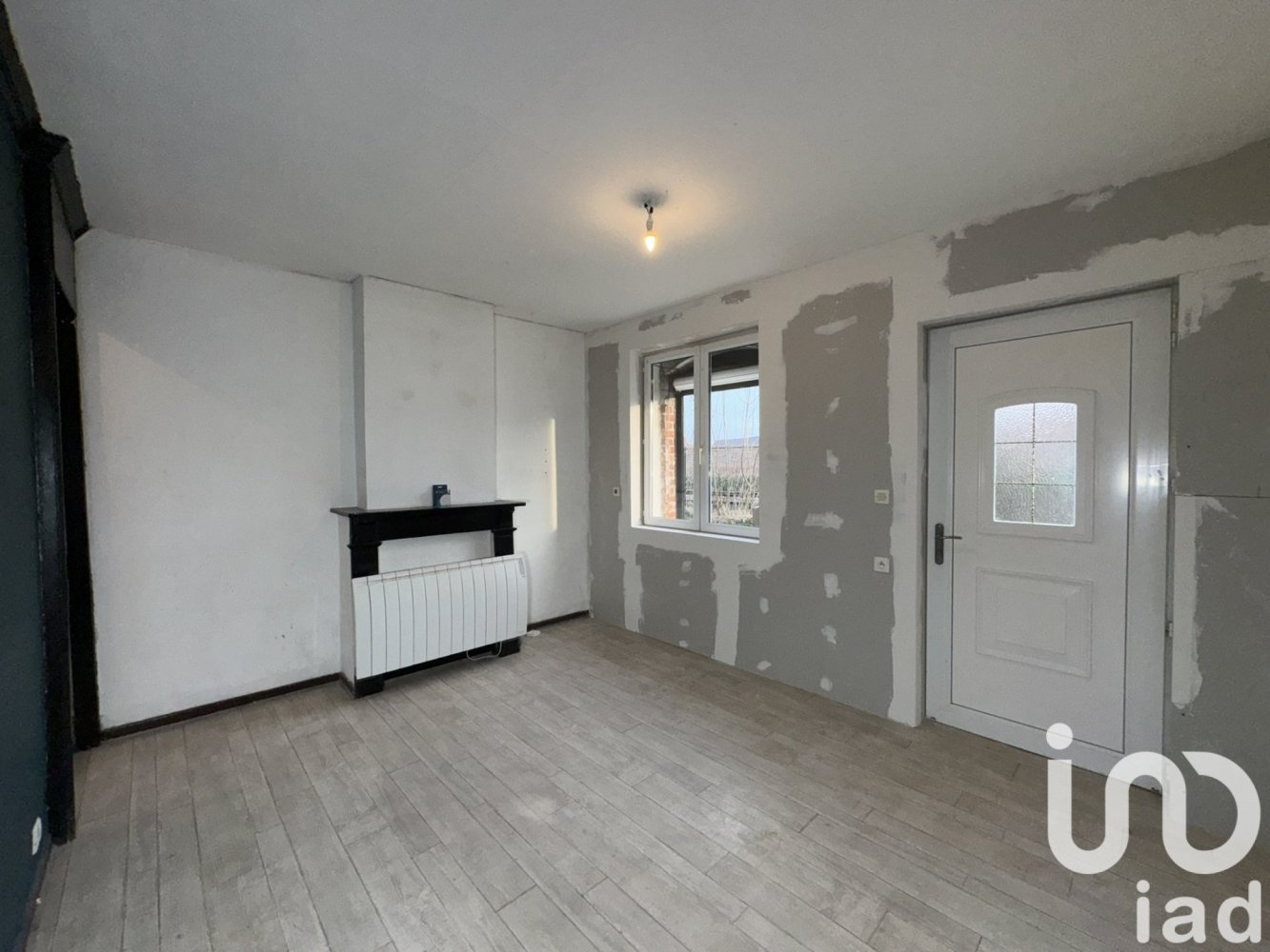 1 chambre Maison de ville à Brebières, France No. 42885