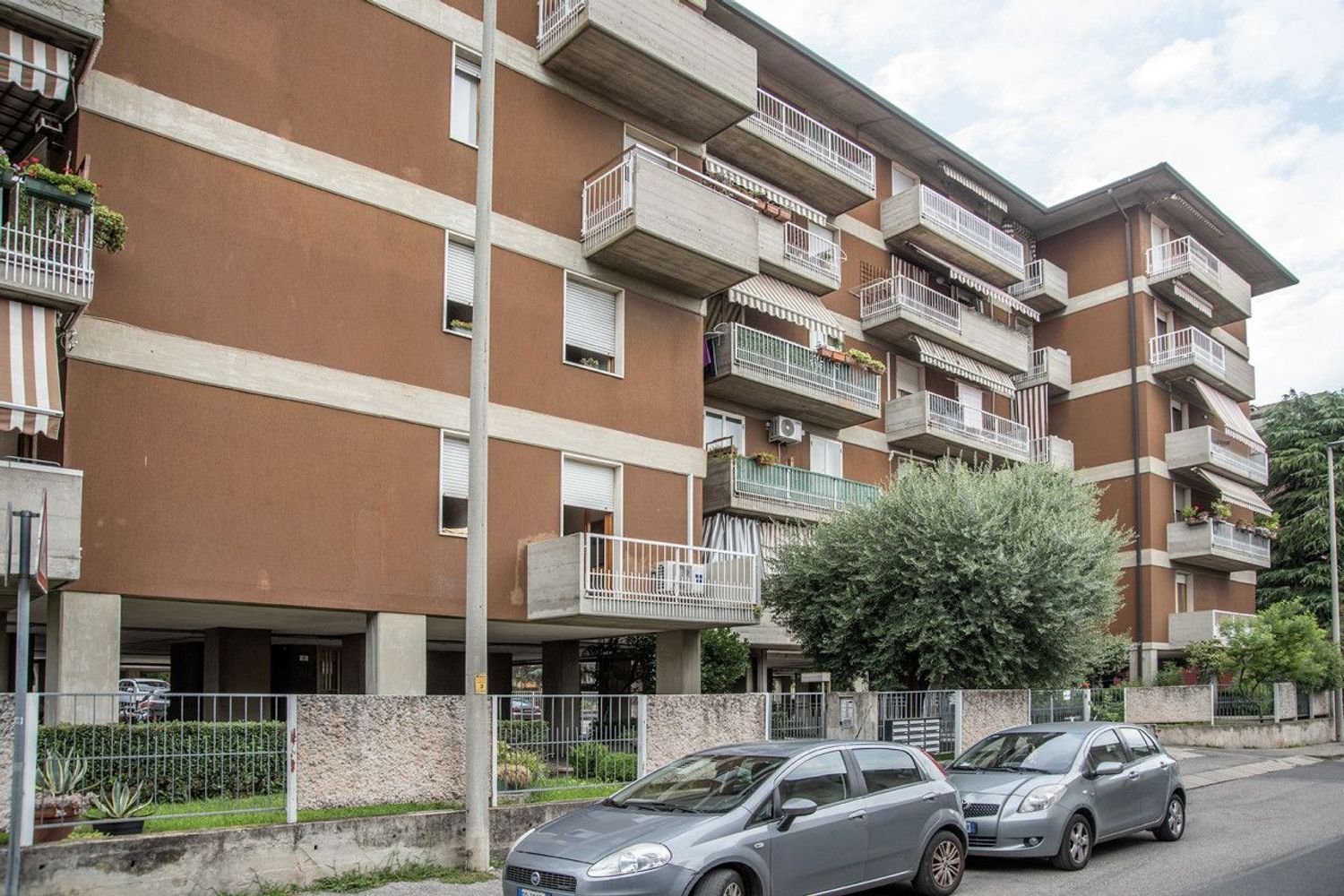 4 rooms Apartment in Verona, Italy No. 292517