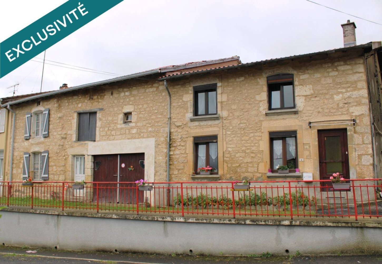 3 bedrooms House in Breheville, France No. 246295