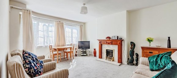 2 bedrooms Maisonette in Redhill, United Kingdom No. 10779 3