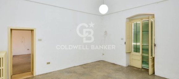 Casa de 5 habitaciónes en Copertino, Italy No. 7944 12