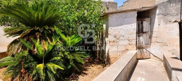 Casa de 5 habitaciónes en Copertino, Italy No. 7944 17