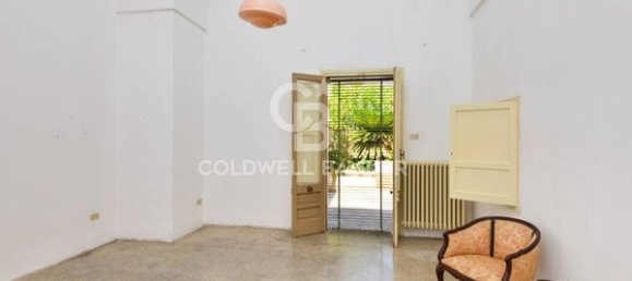 Casa de 5 habitaciónes en Copertino, Italy No. 7944 10