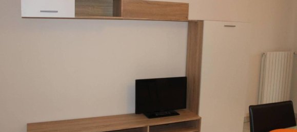 3 rooms Apartment in Vinci, Italy No. 74332 5