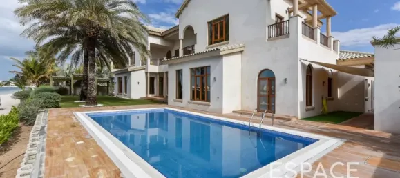 6 bedrooms Villa in Palm Jumeirah, UAE No. 106069 2