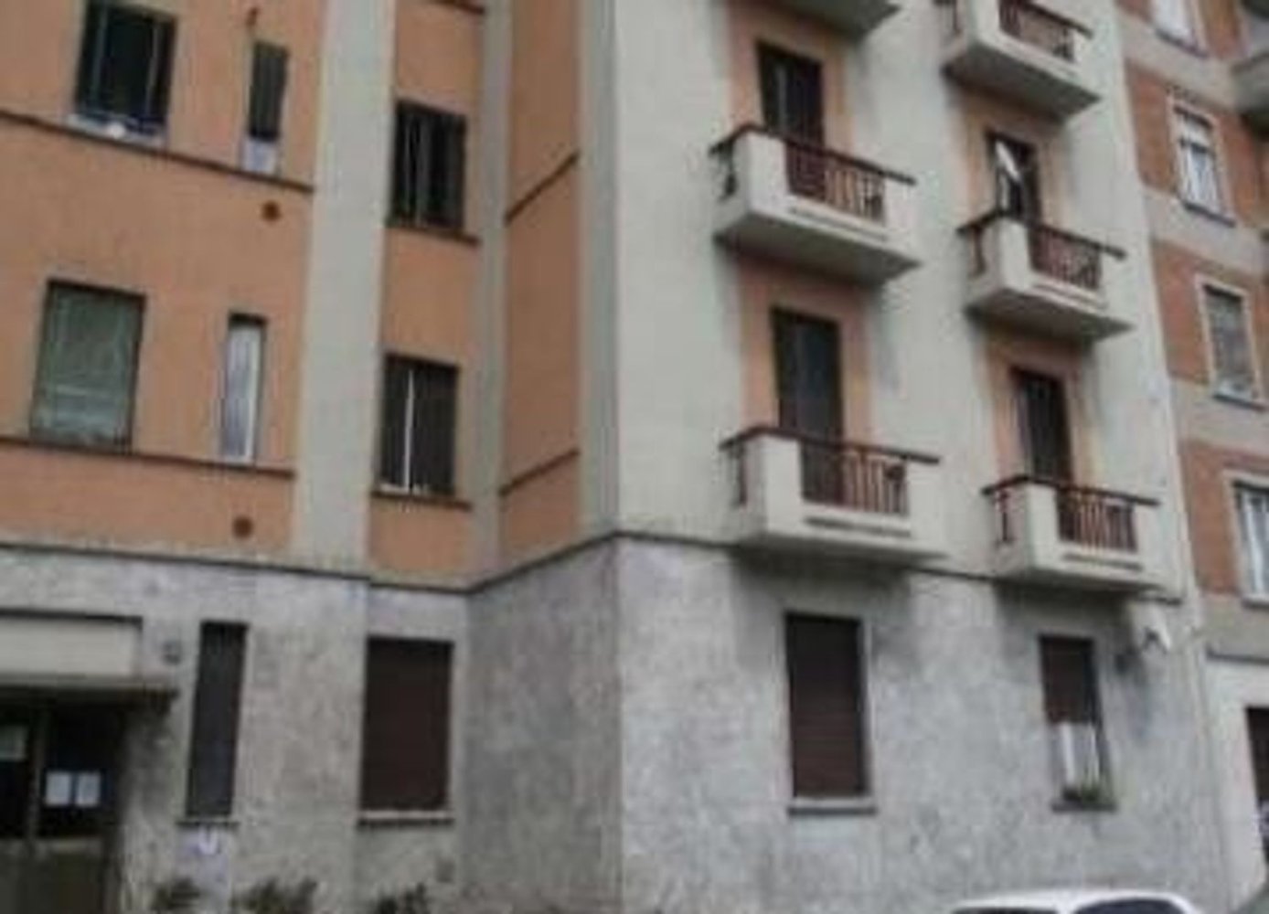 2 rooms Apartment in Milan, Italy No. 246059