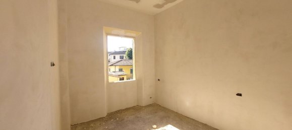 Apartamento de 3 dormitorios en Florence, Italy No. 318125 27