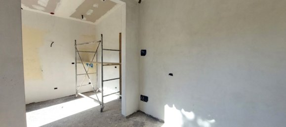 Apartamento de 3 dormitorios en Florence, Italy No. 318125 17