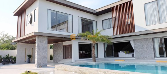 600m² House in Bang Lamung, Thailand No. 26748 29