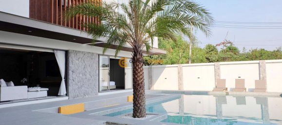 600m² House in Bang Lamung, Thailand No. 26748 24