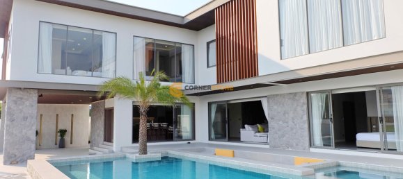 600m² House in Bang Lamung, Thailand No. 26748 23