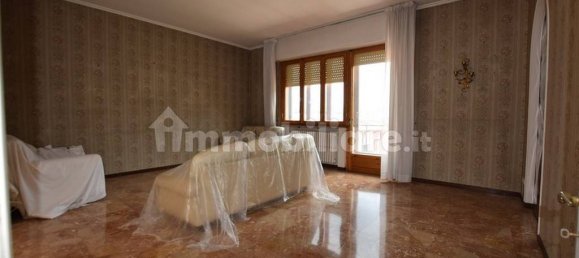 3 bedrooms Apartment in Poggibonsi, Italy No. 82756 4