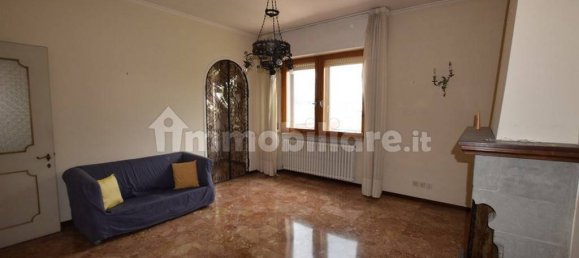 3 bedrooms Apartment in Poggibonsi, Italy No. 82756 2