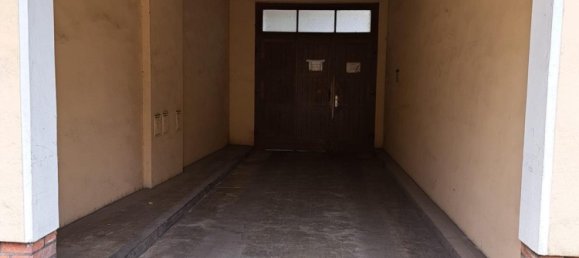 Estacionamiento en Duisburg, Germany No. 243318 4