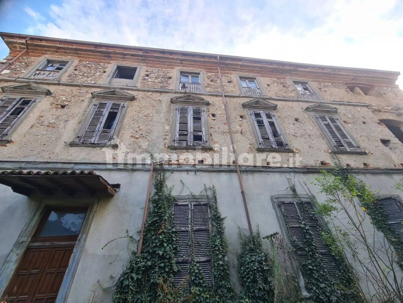 24 chambres Maison à Palazzolo sull'Oglio, Italy No. 264726