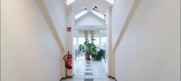 36-salle Bâtiment à Friesland, Germany No. 233629 3