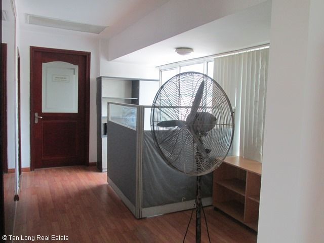 1 room Office in Nam Tu Liem, Vietnam No. 4002