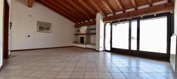10 rooms Apartment in Capiago Intimiano, Italy No. 379821 7