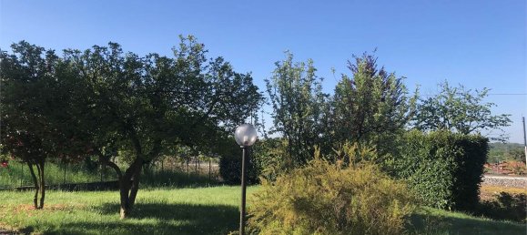 10 rooms Apartment in Capiago Intimiano, Italy No. 379821 17