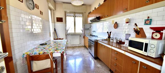 10 rooms Apartment in Capiago Intimiano, Italy No. 379821 24