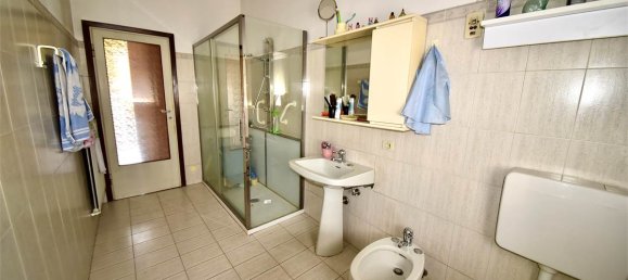 10 rooms Apartment in Capiago Intimiano, Italy No. 379821 27